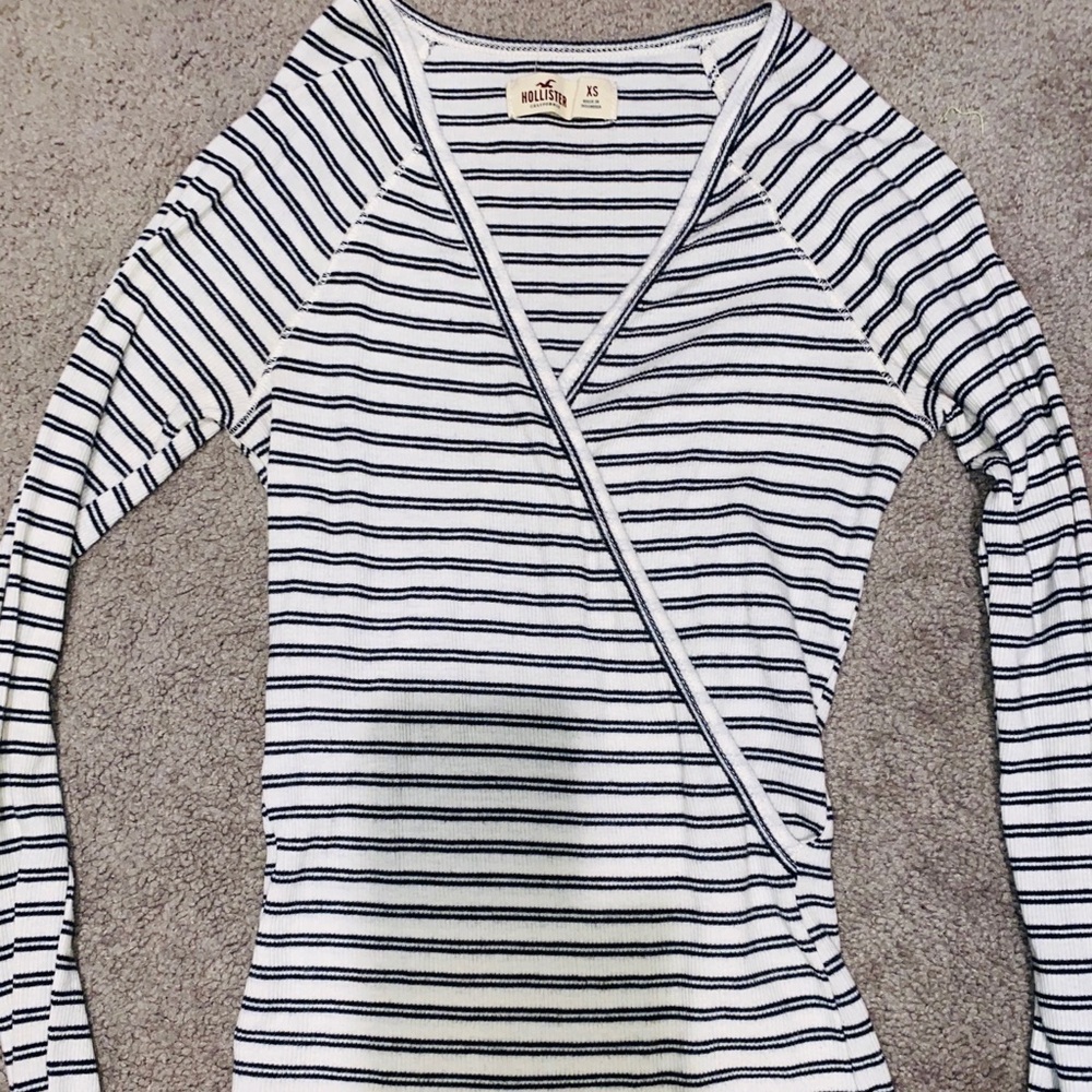 Hollister long sleeve top